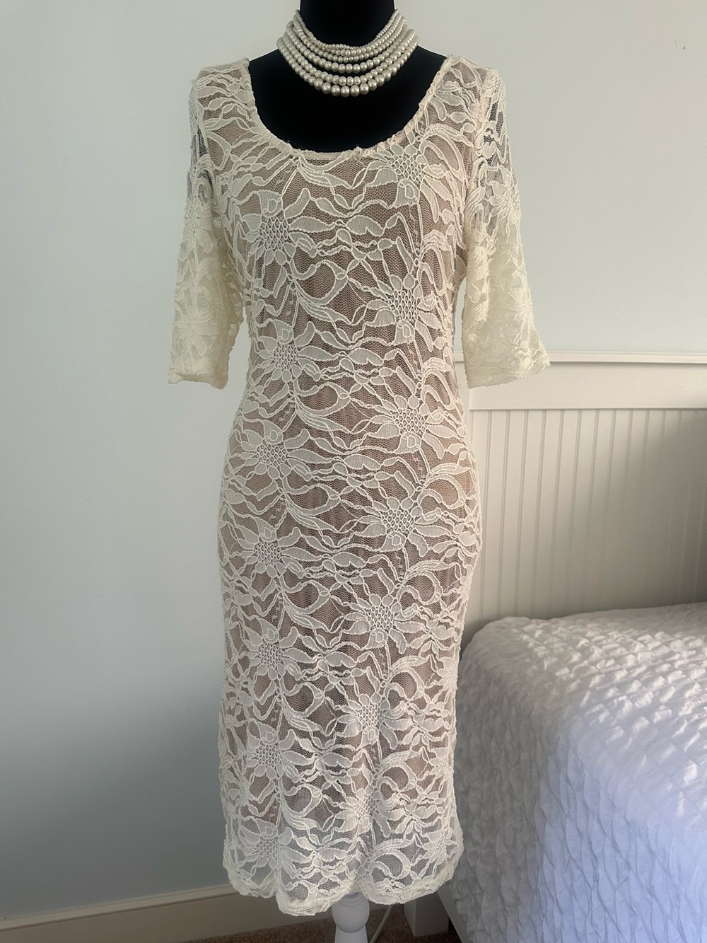 Last Tango Bridal Shower Ivory Floral Lace Bodycon Midi Dress Nude Lining Size S